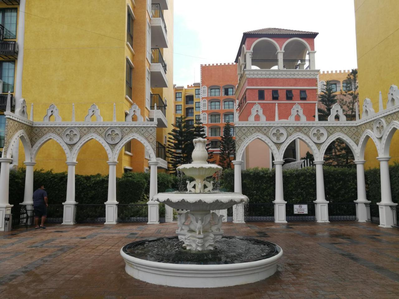 Venetian Poseidon Pool Hotel Bãi biển Jomtien Ngoại thất bức ảnh