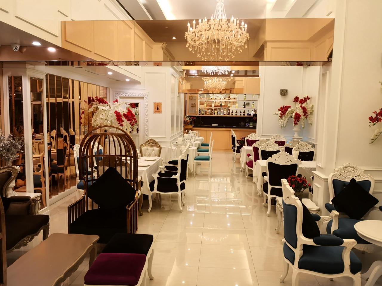 Venetian Poseidon Pool Hotel Bãi biển Jomtien Ngoại thất bức ảnh